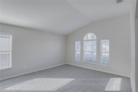 House in Orlando, Florida 4 bedrooms, 190.73 sq.m. № 2203040 - photo 6