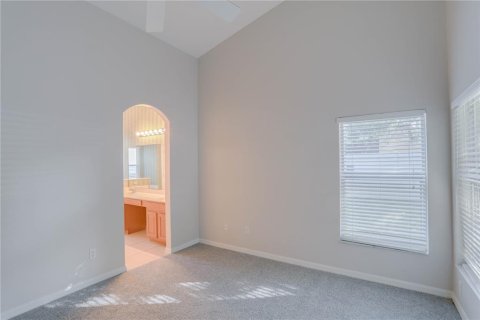 House in Orlando, Florida 4 bedrooms, 190.73 sq.m. № 2203040 - photo 28