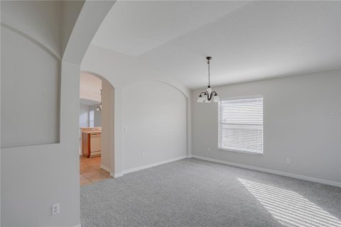 House in Orlando, Florida 4 bedrooms, 190.73 sq.m. № 2203040 - photo 5