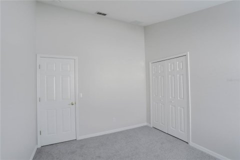 House in Orlando, Florida 4 bedrooms, 190.73 sq.m. № 2203040 - photo 23