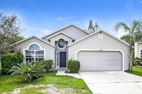 Casa en alquiler en Orlando, Florida, 3 dormitorios, 145.86 m2 № 1902744 - foto 1