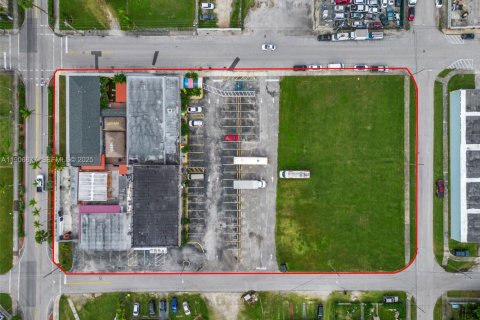 Купить коммерческую недвижимость в Хомстед, Флорида № 2034270 - фото 14