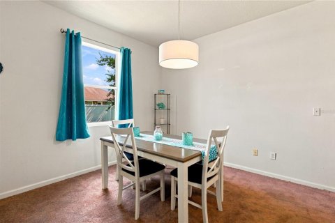 Townhouse in Port Orange, Florida 4 bedrooms, 182.09 sq.m. № 2312877 - photo 17