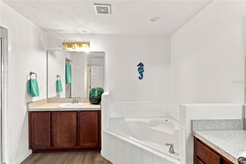 Townhouse in Port Orange, Florida 4 bedrooms, 182.09 sq.m. № 2312877 - photo 29