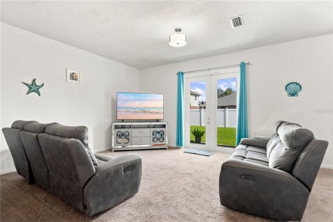 Townhouse in Port Orange, Florida 4 bedrooms, 182.09 sq.m. № 2312877 - photo 11