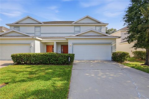 Townhouse in Port Orange, Florida 4 bedrooms, 182.09 sq.m. № 2312877 - photo 2