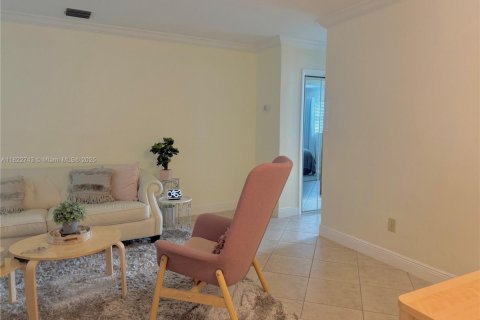 Condo in Lighthouse Point, Florida, 1 bedroom  № 1788798 - photo 5