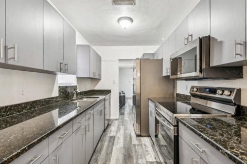 Casa en venta en Sarasota, Florida, 4 dormitorios, 204.38 m2 № 1722312 - foto 10
