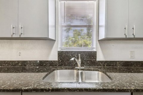Casa en venta en Sarasota, Florida, 4 dormitorios, 204.38 m2 № 1722312 - foto 12