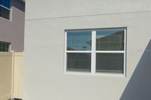 Townhouse in TOHOQUA in Kissimmee, Florida 3 bedrooms, 163.04 sq.m. № 1910530 - photo 8