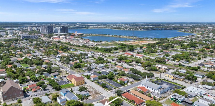 Propiedad comercial en West Palm Beach, Florida 203.64 m2 № 1208765