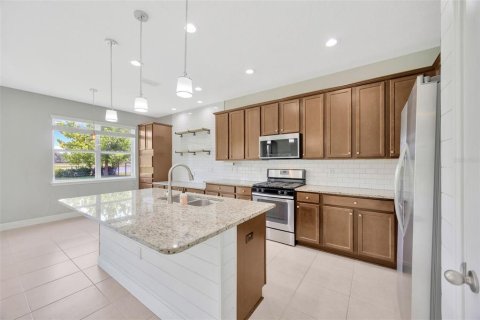 Villa ou maison à louer à Apollo Beach, Floride: 5 chambres, 250.28 m2 № 2399335 - photo 6