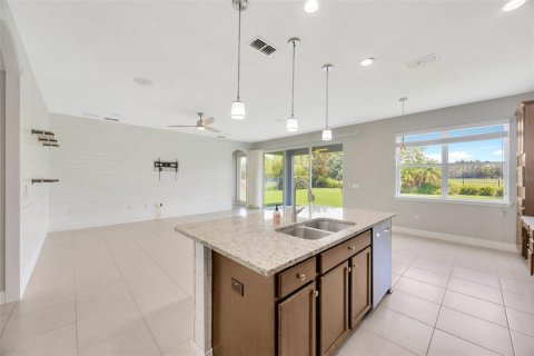 Villa ou maison à louer à Apollo Beach, Floride: 5 chambres, 250.28 m2 № 2399335 - photo 8