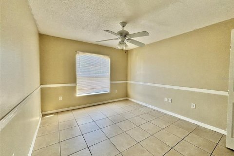 Villa ou maison à louer à Kissimmee, Floride: 3 chambres, 148.09 m2 № 2399380 - photo 11