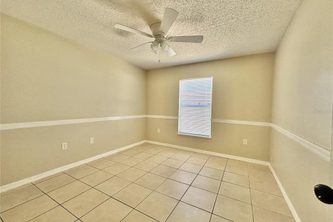 Villa ou maison à louer à Kissimmee, Floride: 3 chambres, 148.09 m2 № 2399380 - photo 10