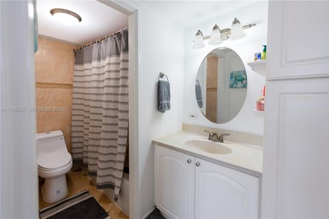 Condominio en alquiler en Sunny Isles Beach, Florida, 2 dormitorios, 95.78 m2 № 2026917 - foto 11