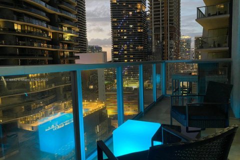 Copropriété à louer à Miami, Floride: 2 chambres, 117.8 m2 № 1935281 - photo 18