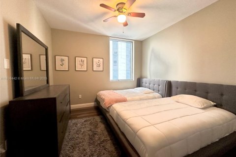 Copropriété à louer à Miami, Floride: 2 chambres, 117.8 m2 № 1935281 - photo 12