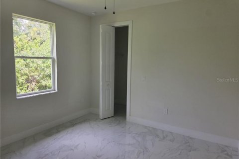 House in Fort Myers, Florida 4 bedrooms, 218.97 sq.m. № 2198047 - photo 12
