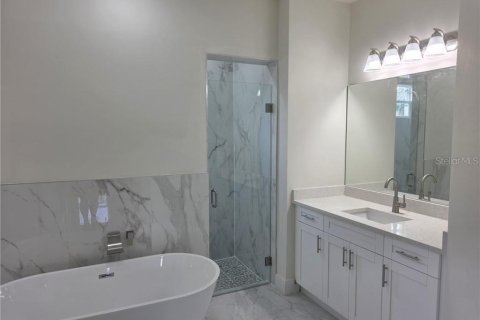 House in Fort Myers, Florida 4 bedrooms, 218.97 sq.m. № 2198047 - photo 22