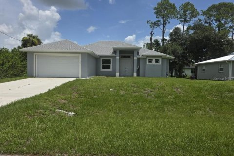House in Fort Myers, Florida 4 bedrooms, 218.97 sq.m. № 2198047 - photo 3