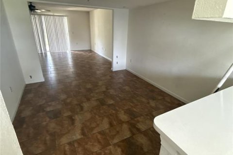 Condominio en alquiler en Orlando, Florida, 3 dormitorios, 154.22 m2 № 2093981 - foto 4