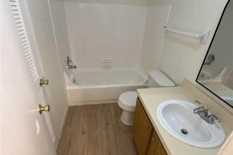 Condominio en alquiler en Orlando, Florida, 3 dormitorios, 154.22 m2 № 2093981 - foto 13