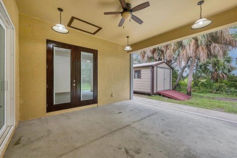 House in North Port, Florida 3 bedrooms, 182.65 sq.m. № 1642987 - photo 30