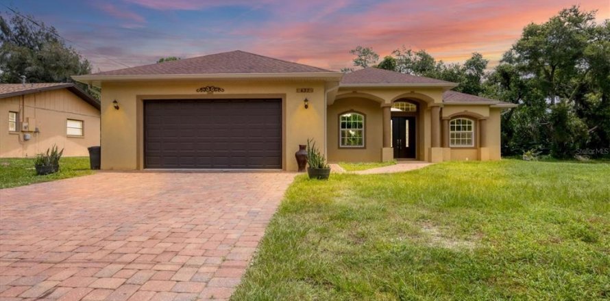 Casa en North Port, Florida 3 dormitorios, 182.65 m2 № 1642987