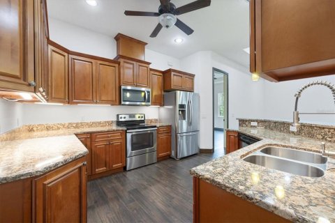 House in North Port, Florida 3 bedrooms, 182.65 sq.m. № 1642987 - photo 15