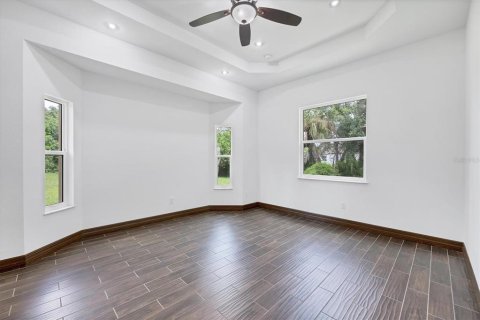 House in North Port, Florida 3 bedrooms, 182.65 sq.m. № 1642987 - photo 22