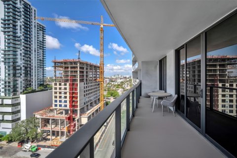Condominio en alquiler en Miami, Florida, 2 dormitorios, 81.75 m2 № 2057808 - foto 22
