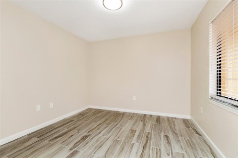 Touwnhouse à vendre à Orlando, Floride: 2 chambres, 99.87 m2 № 2408834 - photo 19