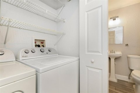 Touwnhouse à vendre à Orlando, Floride: 2 chambres, 99.87 m2 № 2408834 - photo 23