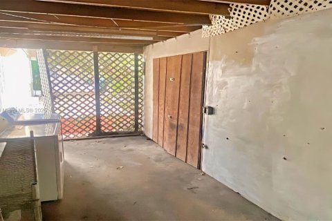 Casa en venta en Miami, Florida, 3 dormitorios, 130.43 m2 № 1495996 - foto 18