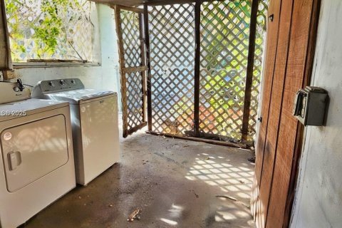 Casa en venta en Miami, Florida, 3 dormitorios, 130.43 m2 № 1495996 - foto 19