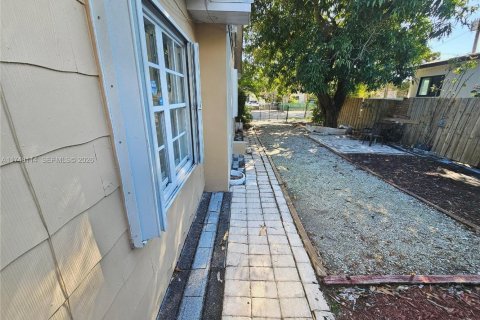 Купить виллу или дом в Майами, Флорида 3 спальни, 130.43м2, № 1495996 - фото 17