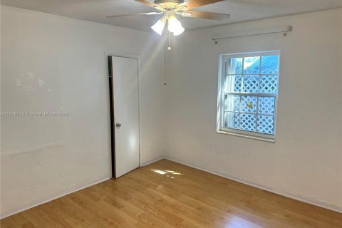 Купить виллу или дом в Майами, Флорида 3 спальни, 130.43м2, № 1495996 - фото 20