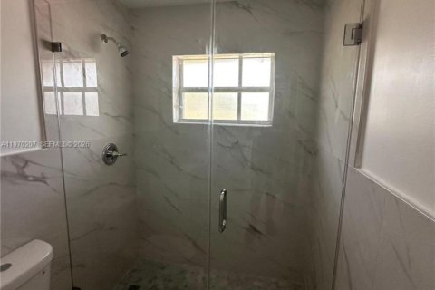 Casa en alquiler en Hollywood, Florida, 3 dormitorios, 179.3 m2 № 2030908 - foto 14