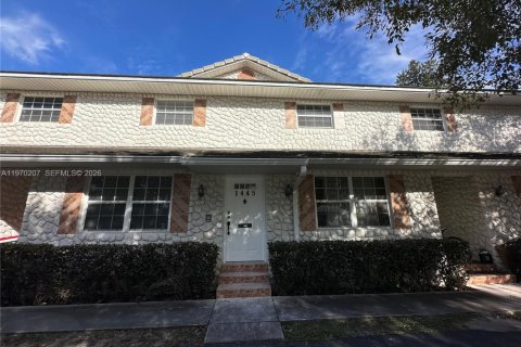 Casa en Hollywood, Florida 3 dormitorios, 179.3 m2 № 2030908