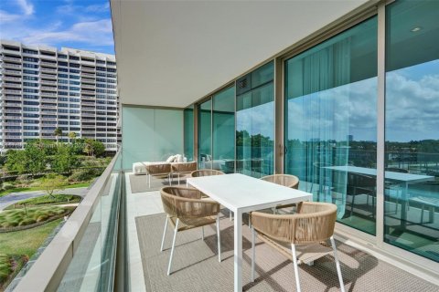 Condo in Bal Harbour, Florida, 1 bedroom  № 1607522 - photo 19