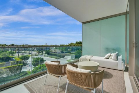 Condo in Bal Harbour, Florida, 1 bedroom  № 1607522 - photo 21