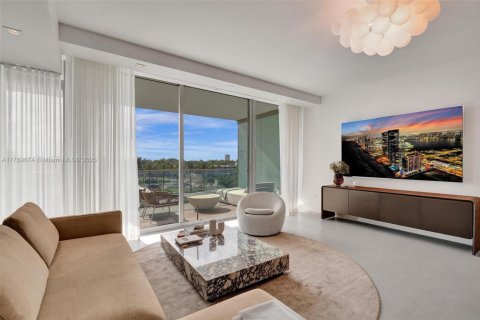 Condo in Bal Harbour, Florida, 1 bedroom  № 1607522 - photo 5