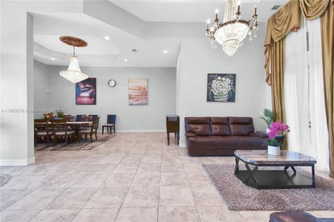 House in Southwest Ranches, Florida 4 bedrooms, 348.57 sq.m. № 2012212 - photo 14