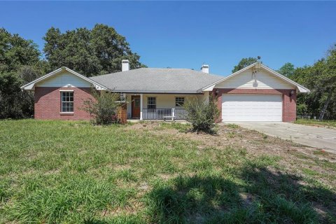 House in Polk City, Florida 4 bedrooms, 197.32 sq.m. № 2151227 - photo 2