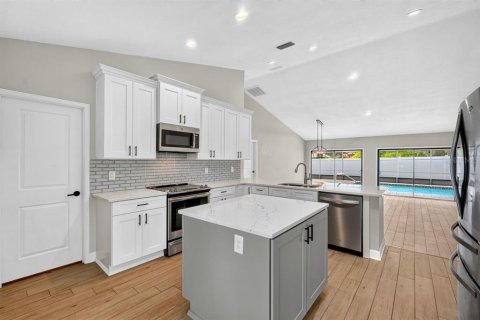 Villa ou maison à vendre à Ormond Beach, Floride: 4 chambres, 229.38 m2 № 2285305 - photo 11