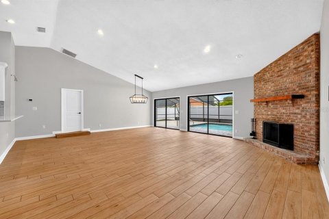 Villa ou maison à vendre à Ormond Beach, Floride: 4 chambres, 229.38 m2 № 2285305 - photo 6