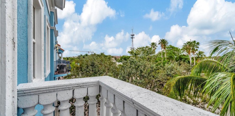 Condominio en Delray Beach, Florida, 2 dormitorios  № 1119928