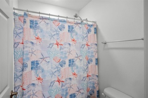 House in Palm Coast, Florida 5 bedrooms, 257.9 sq.m. № 1751460 - photo 20