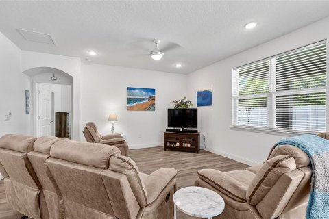 House in Palm Coast, Florida 5 bedrooms, 257.9 sq.m. № 1751460 - photo 16